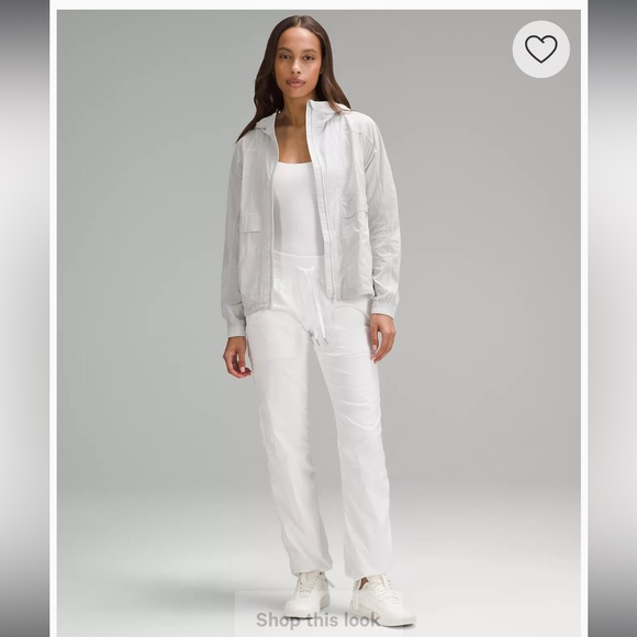 636. Lululemon athletica Hood Lite Jacket 4 NWT Light Vapor 🌫️
